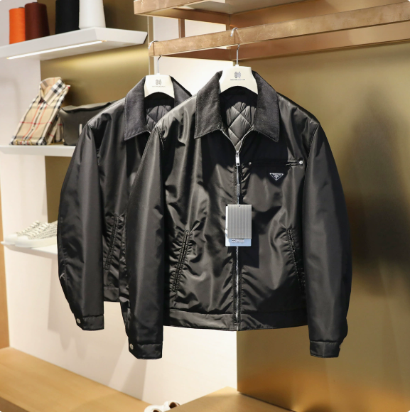 Prada — Veste nylon Re-Nylon