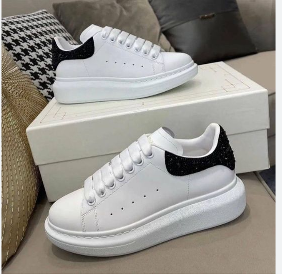 ALEXANDER MC QUEEN Baskets