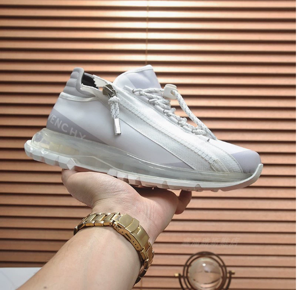 Givenchy — Spectre Runner
